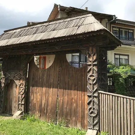 Farm stay Casa Poienar Botiza